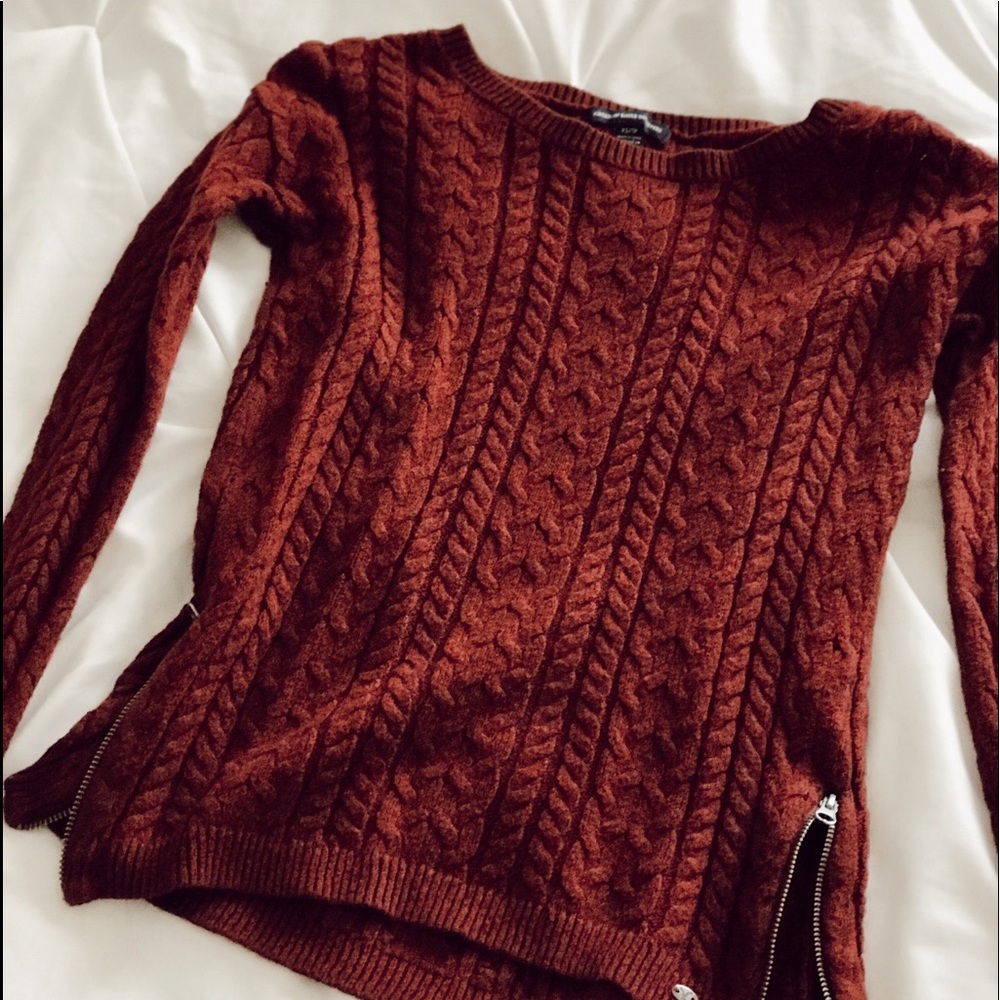 Maroon American Eagle Sweater